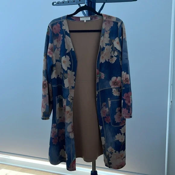 Jacket - Picture 1 of 1